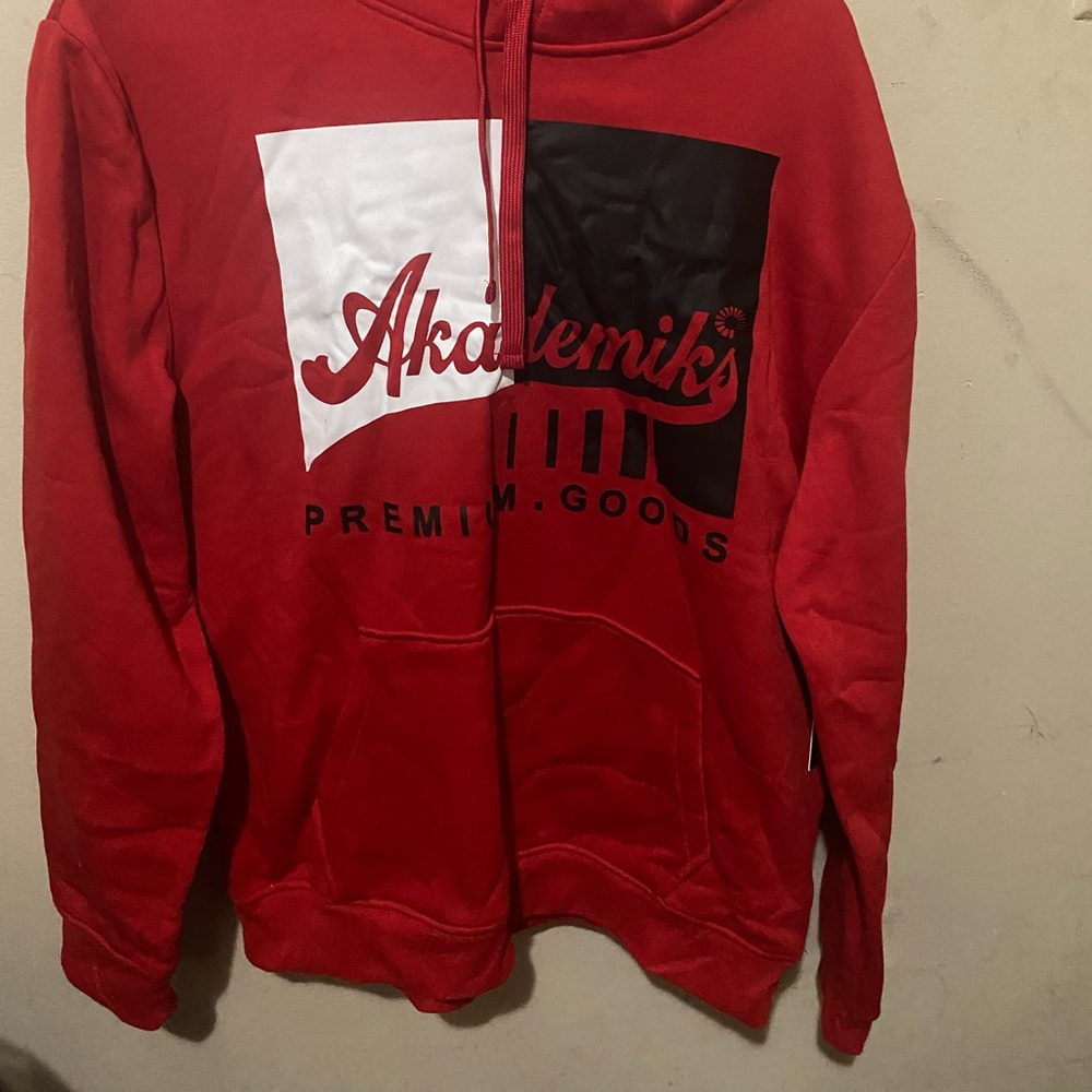 Brand New Akademiks sweater for men’s